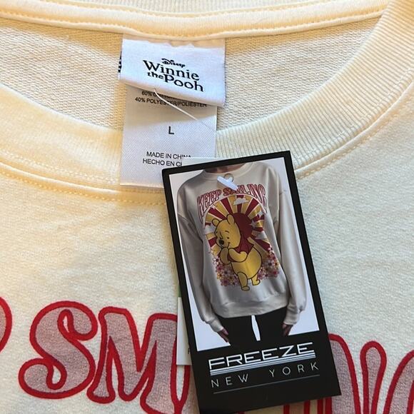 NWT LARGE Winnie the Pooh just keep smiling freeze New York long sleeve top - Picture 4 of 4